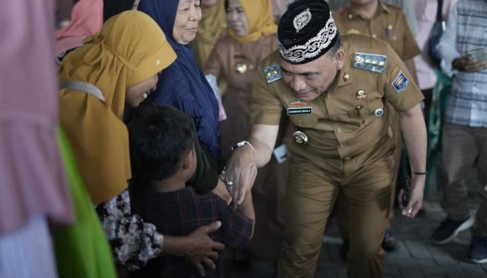 668 KPM Kota Metro Terima Bantuan Buku Tabungan PKH