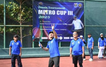 Wali Kota Buka Tennis Tournament Metro Cup III 2025