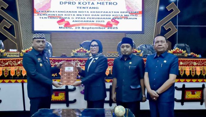 DPRD dan Pemkot Metro Tandatangani Nota Kesepakatan KUPA PPAS